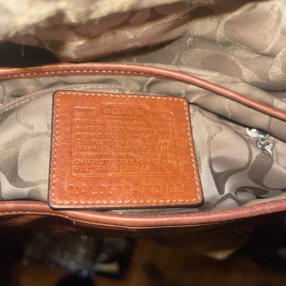 COACH Vintage Tan Leather Bag. EUC - Picture 14 of 14